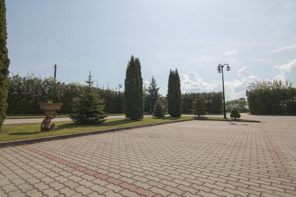 Holiday Stary Folwark Екстериор снимка